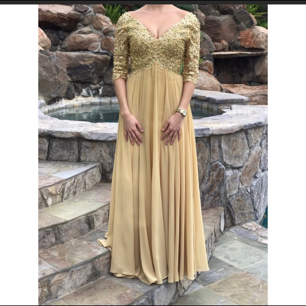 Gold formal dress / gown